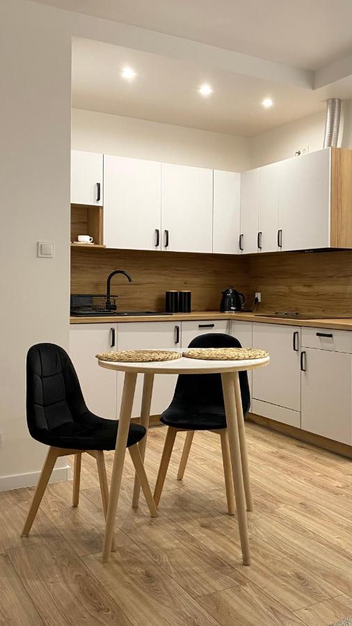 Nowoczesny Apartament w Dzierżoniowie - parter - balkon - pokój + sypialnia Exterior foto